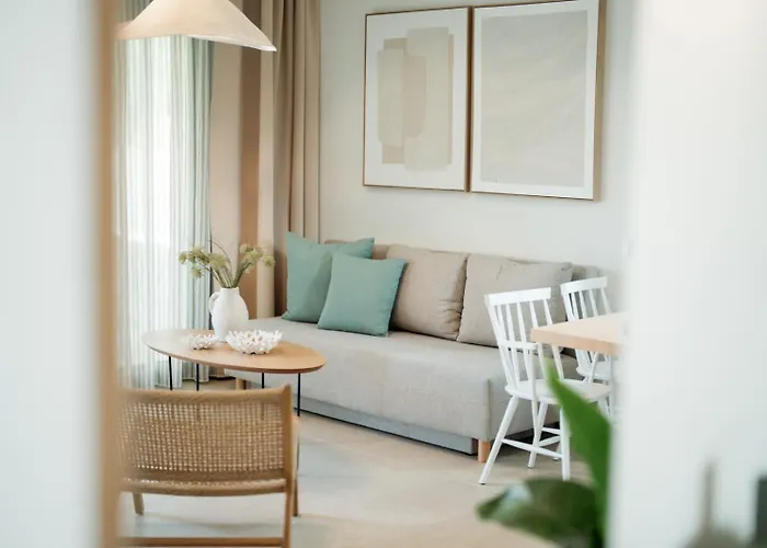 Magnolia Thassos Vilă