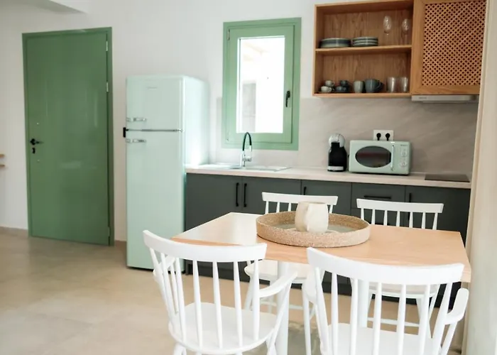 Magnolia Thassos Potos